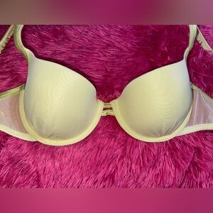 Gilligan & O’Malley bra, size 34D, yellow